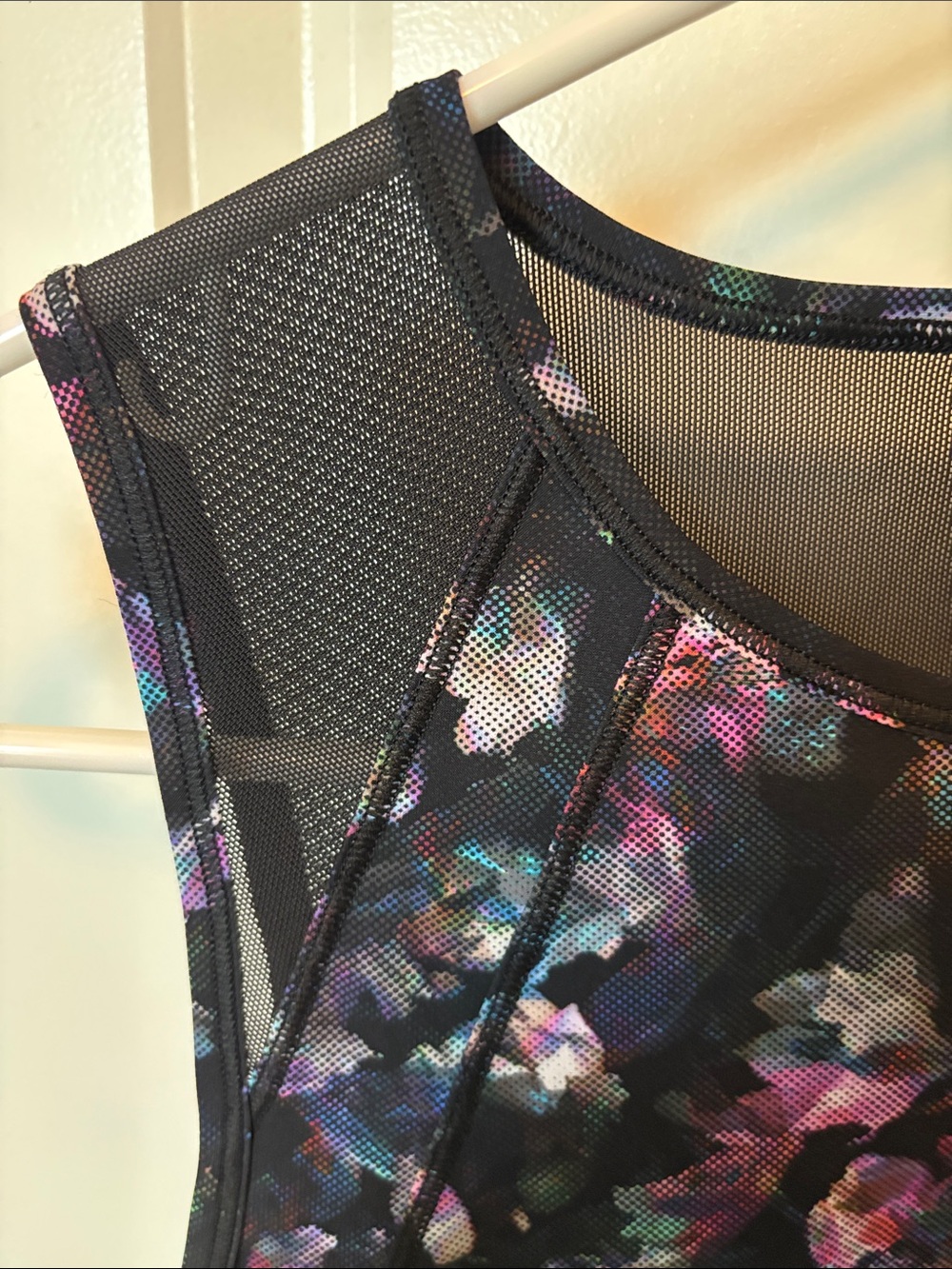 lululemon 2 Active Floral Multi Athleisure tank - Picture 3 of 11
